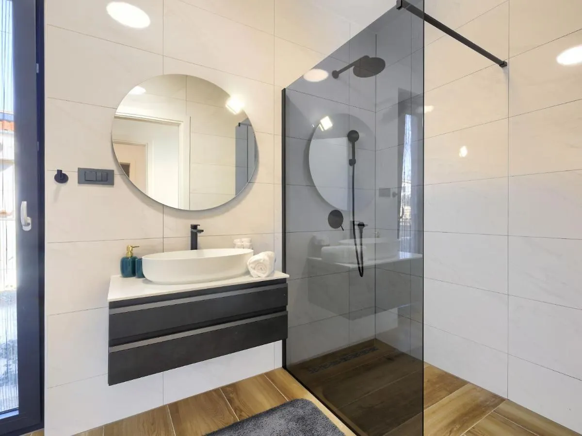 Villa Prudensia By Interhome Kaštelir 0*,