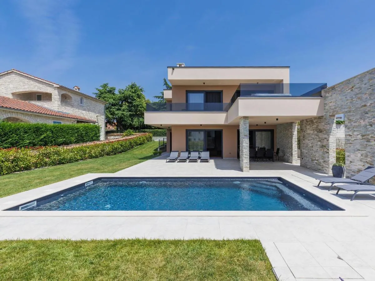 Villa Prudensia By Interhome Kaštelir 0*,